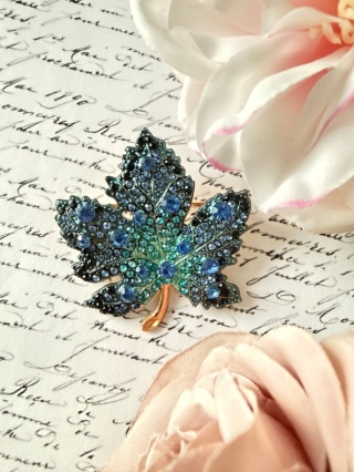 Elegancka Broszka "Złocisty Liść" |YourLook| Wyjątkowa | Klasyka i Styl