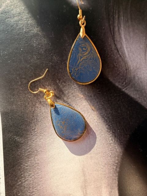 Kolczyki "Złote Łezki" Królewski Błękit | Złoty Wzór Kwiatowy | Vintage