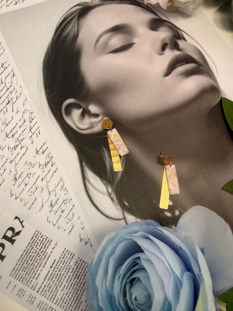 Kolczyki"Pink Marble Bar" |Glina Polimerowa|Delikatny Róż & Złota Tekstura