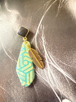 Designerskie Kolczyki "Złoty Liść"| Nasycony Turkus & Czarny Akcent