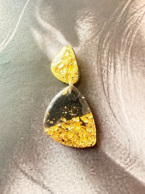 Złoty Trójkąt" | YourLook|Czarny i Złoto |Nowoczesna Geometria |Rękodzieło